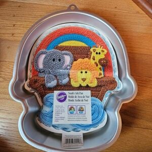 Wilton Colorful Noah's Ark Cake Mold